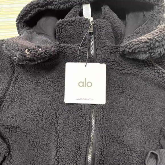 Alo Yoga Foxy Sherpa Jacket Black - Picture 6 of 7